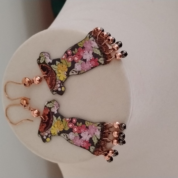 Hand Crafted Bohemian Floral Dress Dangle Earrings With Copper - Picture 5 of 6
